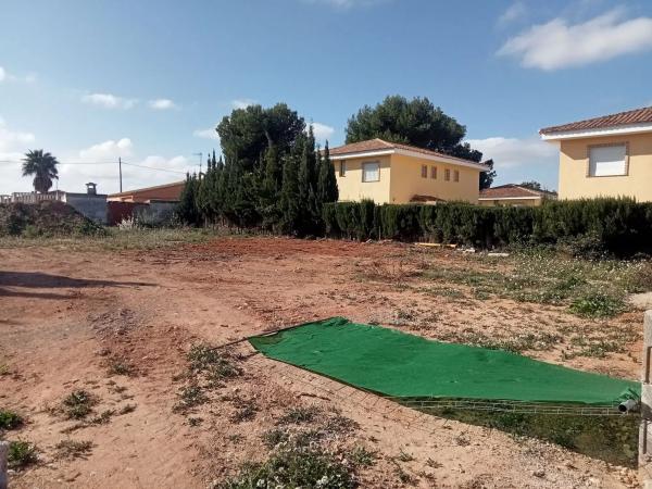 Terreno en calle r, 6