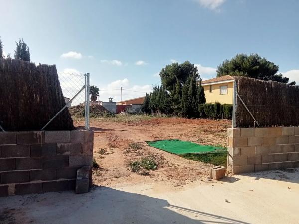 Terreno en calle r, 6