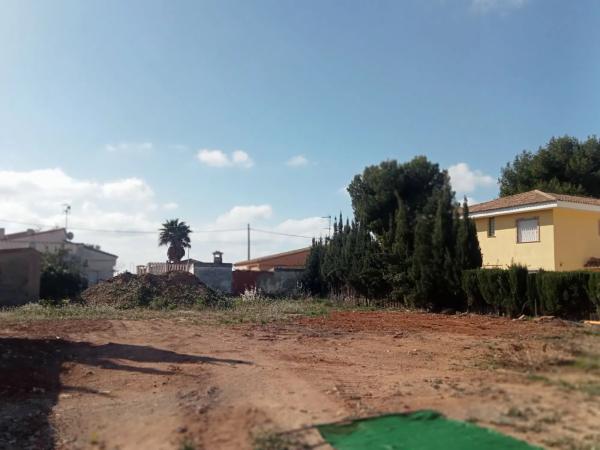 Terreno en calle r, 6