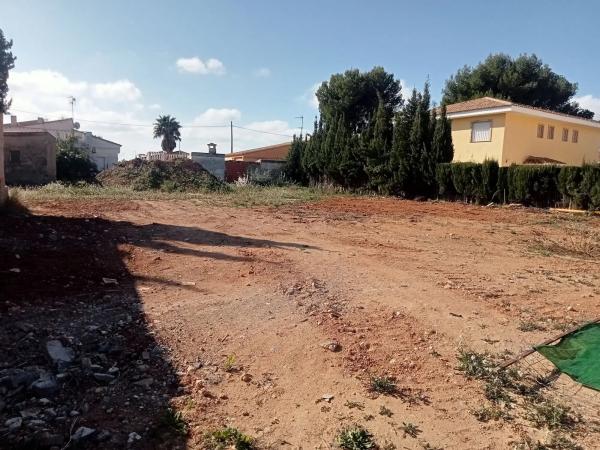 Terreno en calle r, 6