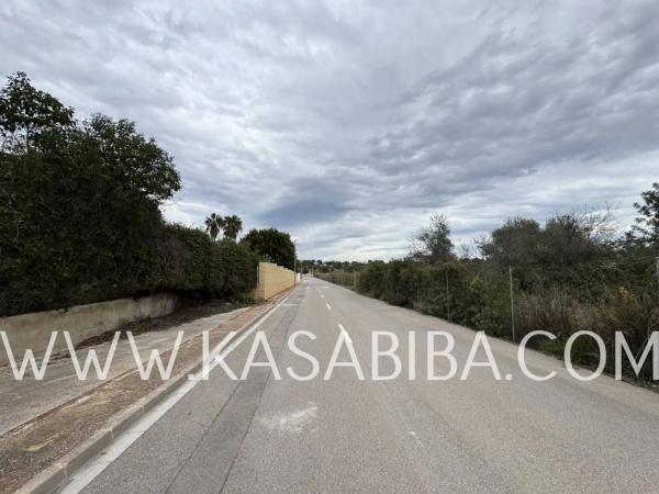 Terreno en calle Suiza