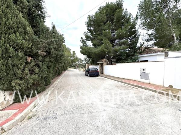 Terreno en calle Suiza