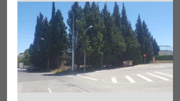 Terreno en calle Catarroja, 12