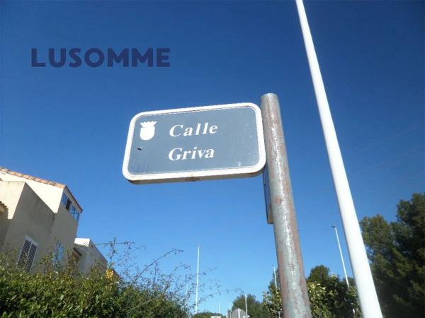 Terreno en calle Griva