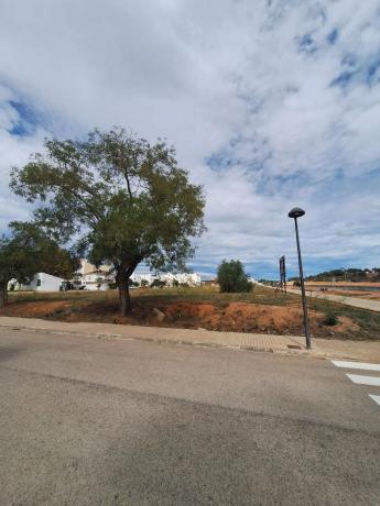 Terreno en paseo de Valencia