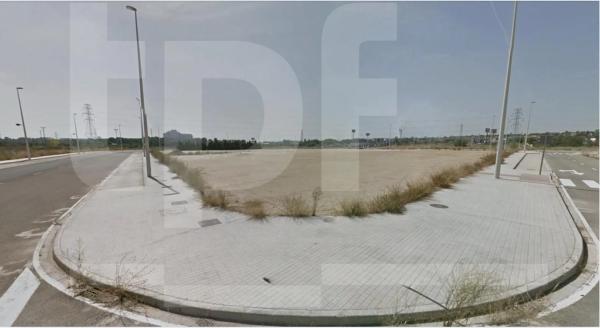 Terreno en via Sense Nom