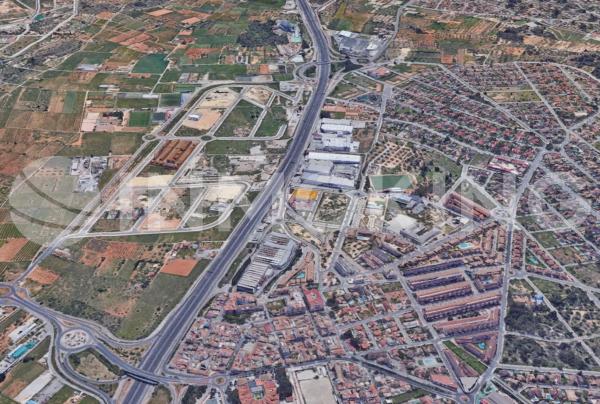 Terreno en calle Arpella, 6