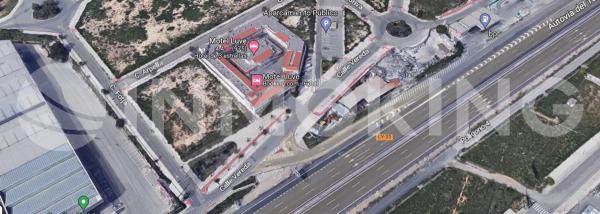 Terreno en calle Arpella, 6