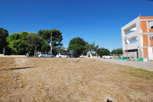 Terreno en Parque de la Bombilla-Pla de Rascanya