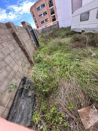 Terreno en calle de Pedralba