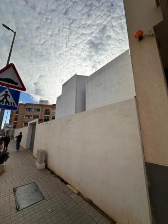 Terreno en calle de Pedralba