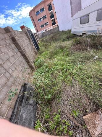 Terreno en calle de Pedralba