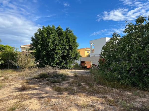 Terreno en calle Vistahermosa, 23