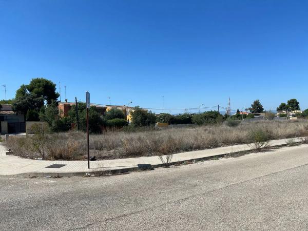 Terreno en calle C-1 Sectores R-7,8,9, 11