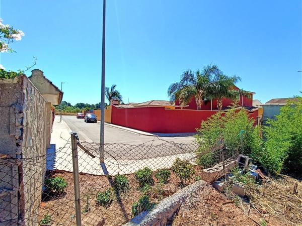 Terreno en calle Jaén