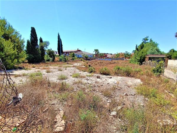 Terreno en calle Jaén