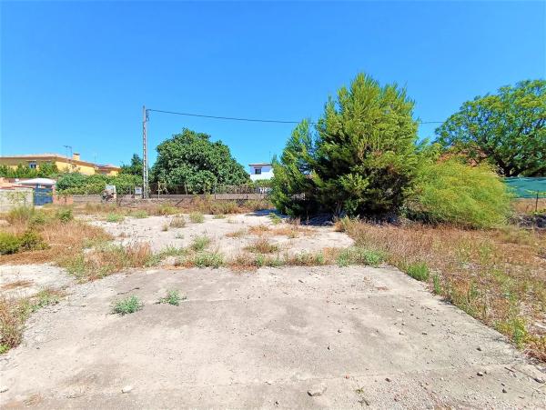 Terreno en calle Jaén