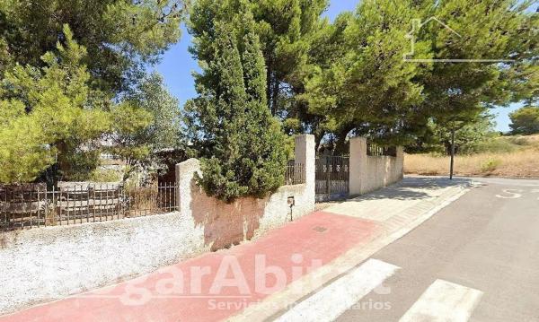 Terreno en Urbanizaciones