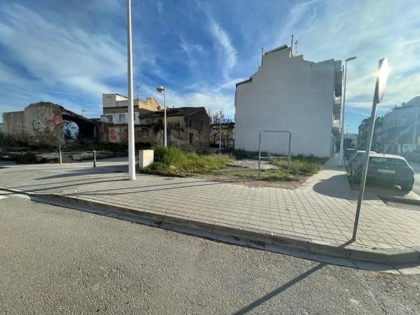 Terreno en Parque de la Bombilla-Pla de Rascanya