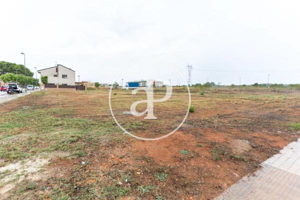 Terreno en avenida Constitución