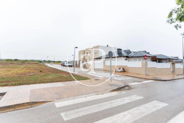 Terreno en avenida Constitución