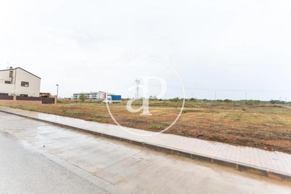 Terreno en avenida Constitución