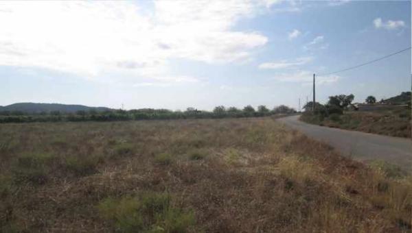 Terreno en camino de Horquera