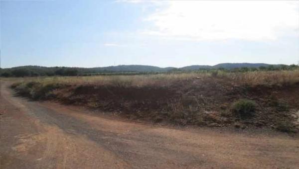 Terreno en camino de Horquera