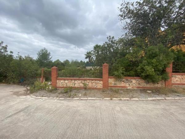 Terreno en Urbanizaciones