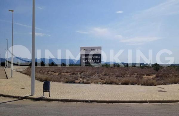 Terreno en Urbanizaciones