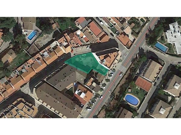 Terreno en ウルバニッザシオ・モン・ロス