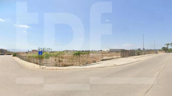 Terreno en calle Sofia