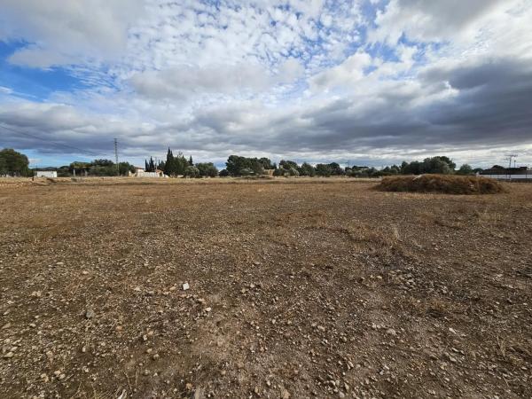 Terreno en calle de Joaquín Turina