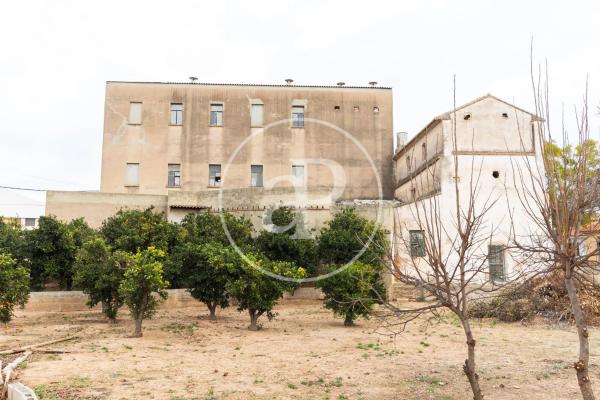 Terreno en calle la Huerta