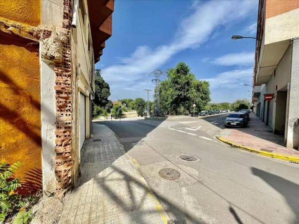 Terreno en calle la Bàscula