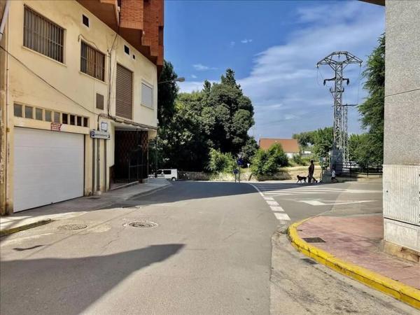 Terreno en calle la Bàscula