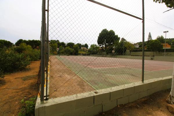 Terreno en calle Burriana, 41