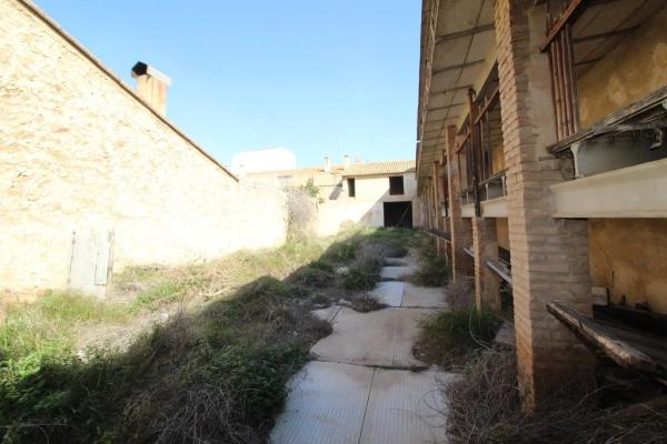 Terreno en calle Bisbe Cervera