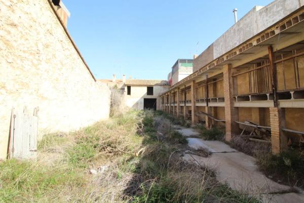 Terreno en calle Bisbe Cervera