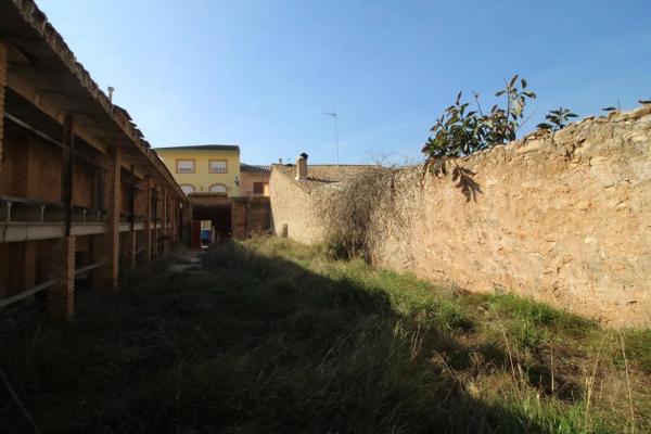 Terreno en calle Bisbe Cervera