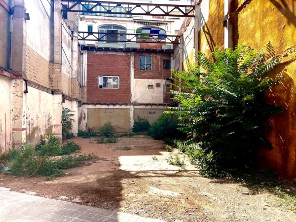 Terreno en calle la Bàscula, 3