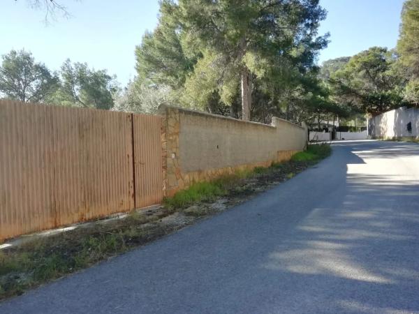 Terreno en calle Nou