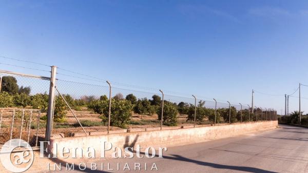 Terreno en Urbanizacion Pla de Andanes, 22
