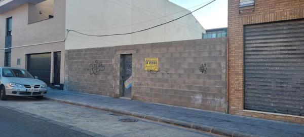 Terreno en Parque de la Bombilla-Pla de Rascanya