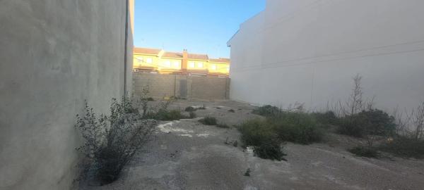 Terreno en Parque de la Bombilla-Pla de Rascanya