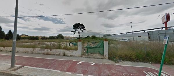 Terreno en calle de la Serra del Teix