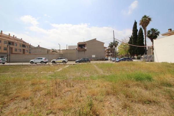 Terreno en calle d'Alfonso Pelechà