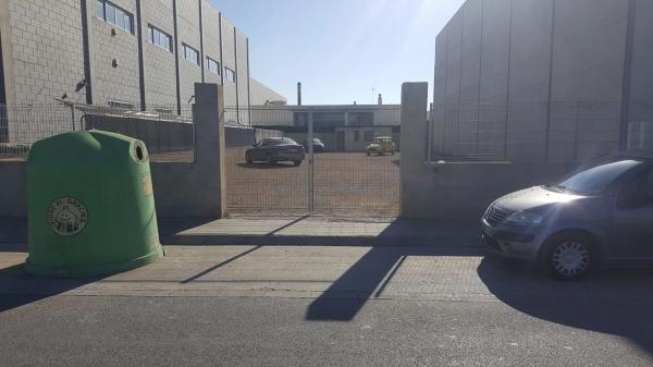 Terreno en calle Paterna, 16