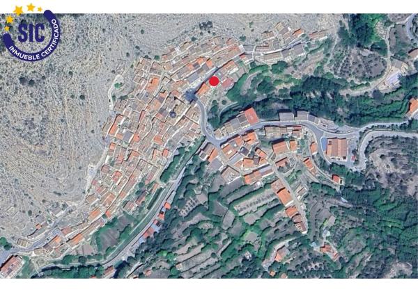 Terreno en plaza Iglesia