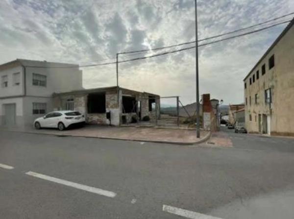 Terreno en calle Colón